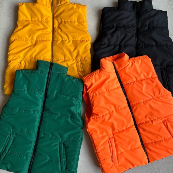 Sleeveless Puffer Jacket Plain Nylon Fabric